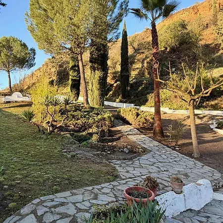 Alegre Villa Dílar